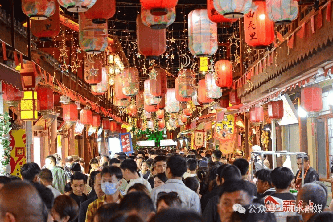 水“体验经济”繁荣的典型例子Z6尊龙旗舰厅人民日报 天